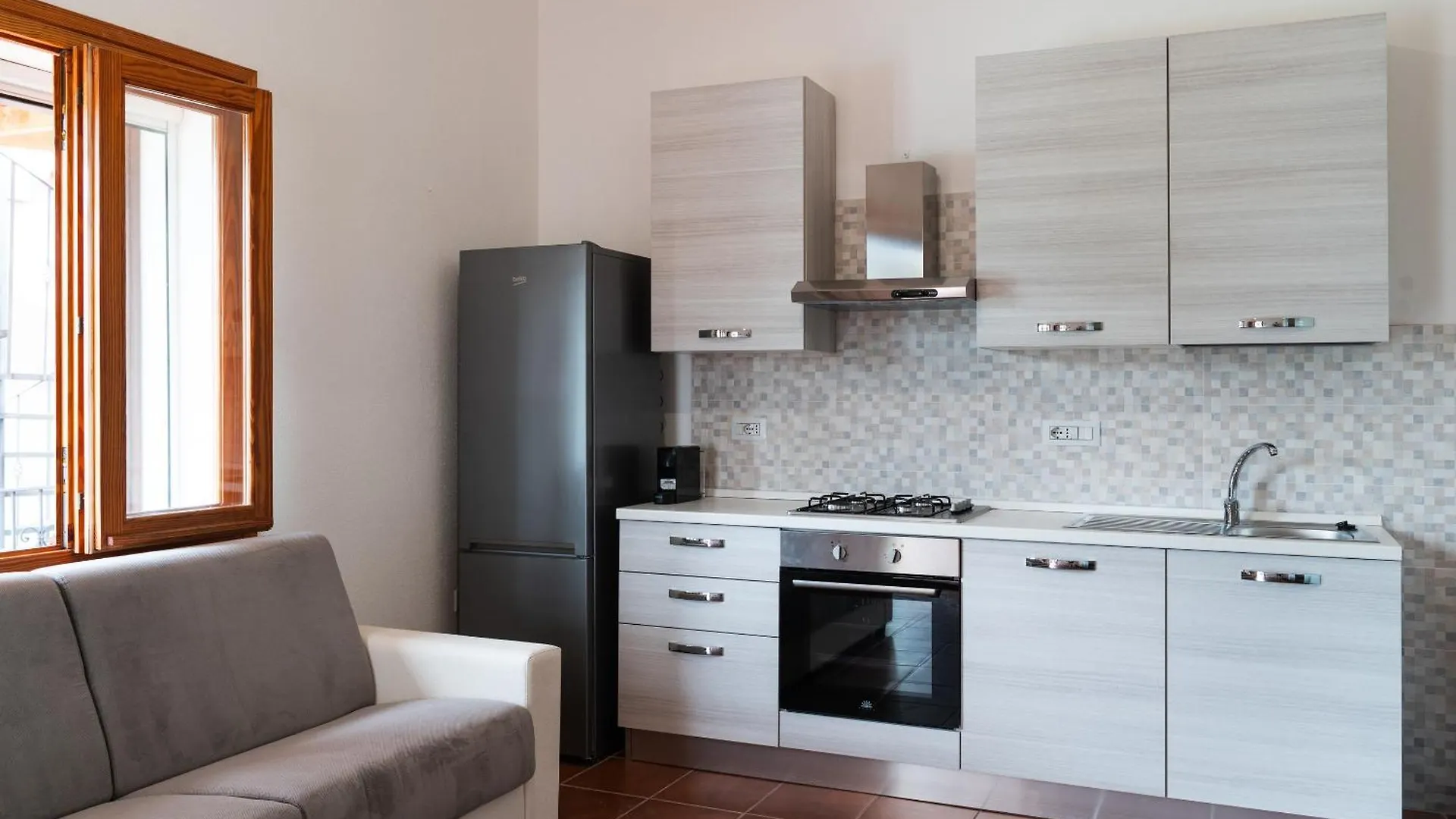 פוסאדה Mera House 0*,  איטליה