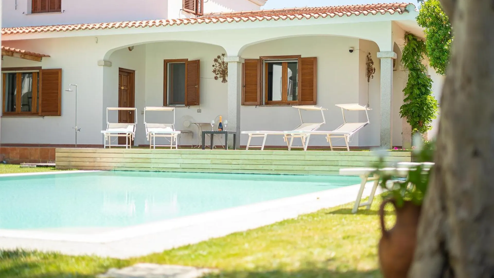 בית הארחה פוסאדה Mera House